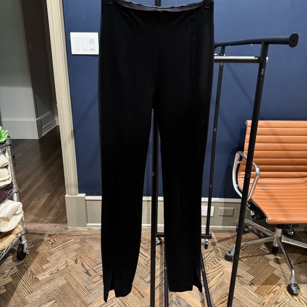 Black Women's Lululemon Stretch Slim-Fit Pants